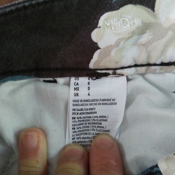 American eagle shorts size 4 bundle - Picture 6 of 11